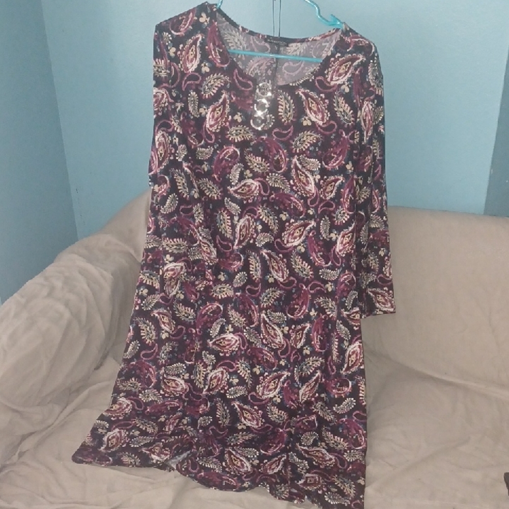 Ava & Grace Burgundy Paisley Long Sleeve Dress